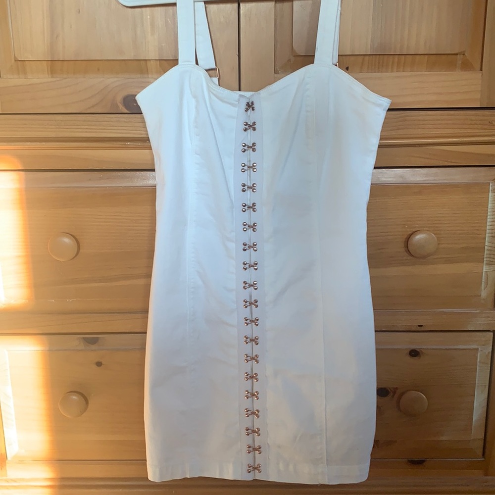 White body con dress